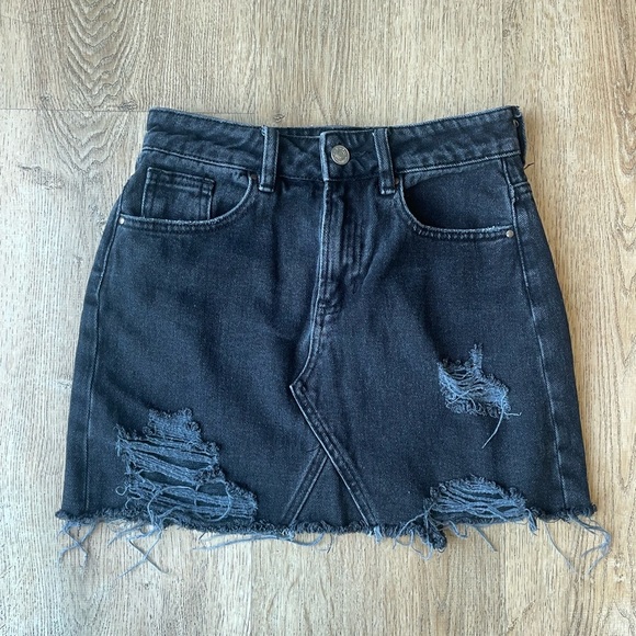 Pacsun Black Distressed Denim Mini Skirt | Size 23 - Picture 1 of 3